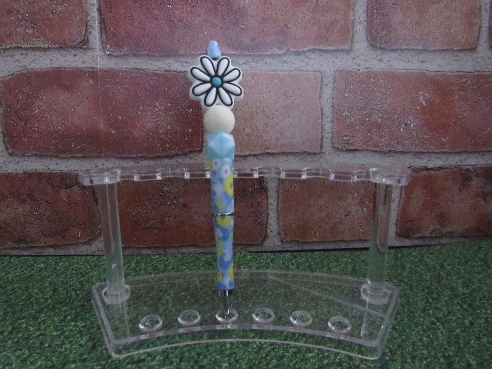 White daisy pen